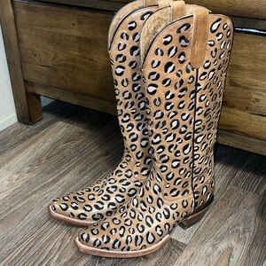 New Women’s Ariat Leopard Western Boots